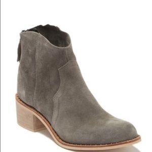 Crevo suede gray ankle booties